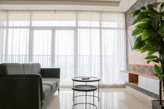 Lainnya 4 Comfy and Spacious 3BR Ciputra International Apartment By Travelio