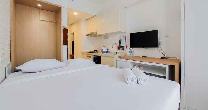 Lainnya Tidy and Cozy Living Studio Sky House BSD Apartment By Travelio