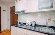 Ruang untuk Umum 4 Homey and Modern Look 2BR Transpark Cibubur Apartment near Mall By Travelio