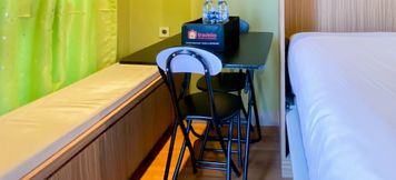 臥室 2 Fully Furnished with Cozy Design Studio Tokyo Riverside PIK 2 Apartment By Travelio