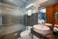 In-room Bathroom Monalisa Luxury Hotel