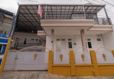 Exterior 7 RedDoorz Syariah near Summarecon Mall Bekasi