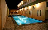 Swimming Pool 6 Hotel Luansa Klui