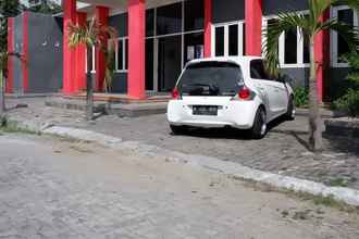 Exterior 4 Artayya Puri Homestay near Terminal Purabaya Madiun Mitra RedDoorz