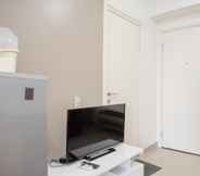 Common Space 3 Modern and Nice 2BR at Green Pramuka City Apartment By Travelio