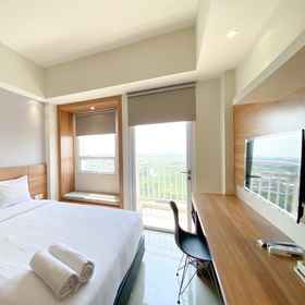 Bedroom 1 Homey and Minimalist Studio Apartment at Mustika Golf Residence By Travelio, Hotel Kantor hukum SAFA dan rekan