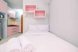 Bedroom 4 Cozy and Homey Studio Room Taman Melati Margonda Apartment By Travelio