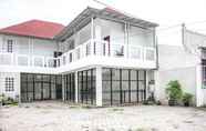 Exterior 6 Samar Wulu Guest House Syariah Mitra RedDoorz near Ketapang