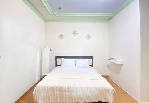 Others Adipura Guesthouse Syariah Mitra RedDoorz near Terminal Nganjuk