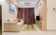 Ruang Umum 3 Cozy Stay and Comfort 2BR Paramount Skyline Apartment By Travelio