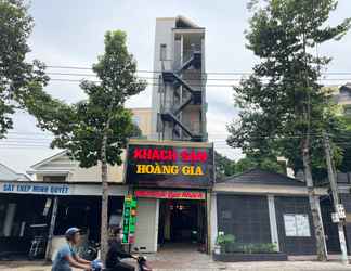 Bên ngoài 2 Hoang Gia Hotel