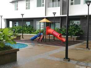 Entertainment Facility 4 Zulanie Home @ D'Perdana Apartment, Free Wifi & Netflix, Spacious