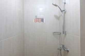 In-room Bathroom 4 Spacious Studio Apartment with Extra Room at Grand Asia Afrika By Travelio