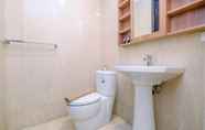 In-room Bathroom 4 Enjoy and Nice Studio at Sudirman Suites Apartment By Travelio