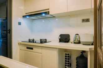 Common Space 4 Comfy and Big Spacious 3BR at Sky House BSD Apartment By Travelio