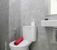 In-room Bathroom 6 Comfy and Simply Look Studio Sayana Bekasi Apartment By Travelio