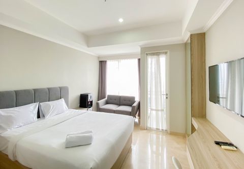 Bedroom Elegant and Nice Designed Studio at Menteng Park Apartment By Travelio