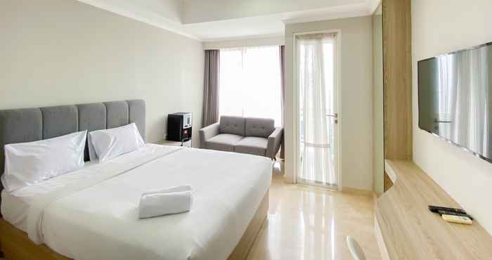 Bedroom Elegant and Nice Designed Studio at Menteng Park Apartment By Travelio