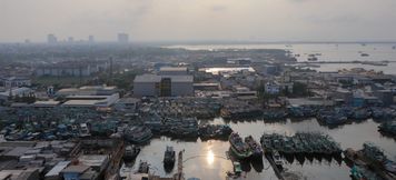 附近景观和景点 5 Comfort Stay and Spacious Studio at Green Bay Pluit Apartment By Travelio