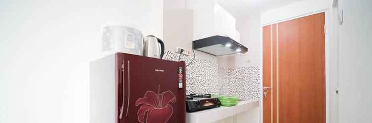 Lobi Tidy and Compact Studio at Puncak Dharmahusada Apartment By Travelio