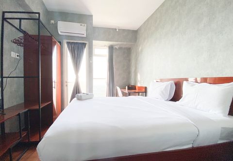 Bedroom Good Choice and Homey Studio at Amartha View Apartment By Travelio
