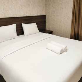 Bedroom 1 1BR ที่ Patraland Amarta Apartment By Travelio เรียบง่ายและสะดวกสบาย, โรงแรม & ที่พัก Warung Bu Trimah