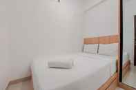 Kamar Tidur Warm and Simply Look 2BR at Serpong Garden Apartment By Travelio