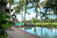Swimming Pool Uma Linggah Resort
