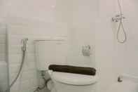 In-room Bathroom Homey and Exclusive 3BR Loft at Kingland Avenue Apartment By Travelio