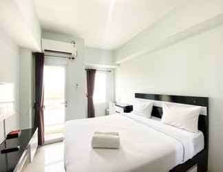 Kamar Tidur 2 Cozy and Best Deal Studio Tamansari Mahogany Karawang Apartment By Travelio