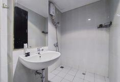 In-room Bathroom 4 Enjoy and Warm Living Studio Casa de Parco Apartment By Travelio