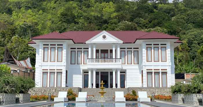 Bangunan Toba Retreat Mansion & Villas