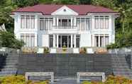 Luar Bangunan 3 Toba Retreat Mansion & Villas