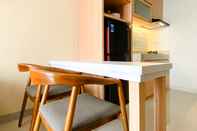 Common Space Homey and Cozy Stay 1BR Vasanta Innopark Apartment By Travelio