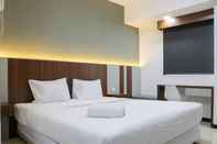 Bedroom Comfort Stay and Homey Studio Room Maple Park Sunter Apartment By Travelio