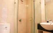 In-room Bathroom 5 Comfy and Nice 2BR Apartment The Mansion Kemayoran near JIEXPO By Travelio