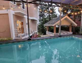 Lobi 2 Villa Angel Puncak Private Pool by akuvilla