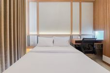 臥室 Nice and Warm Studio Room Sky House BSD Apartment By Travelio