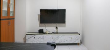 Lobi 4 Homey and Warm 2BR at Sentraland Cengkareng Apartment By Travelio