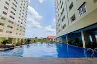 Swimming Pool Simply Stay Studio Apartment at Loftvilles City By Travelio