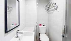 In-room Bathroom 2 Comfortable and Best Deal Studio Apartment Skyview Medan near Campus By Travelio