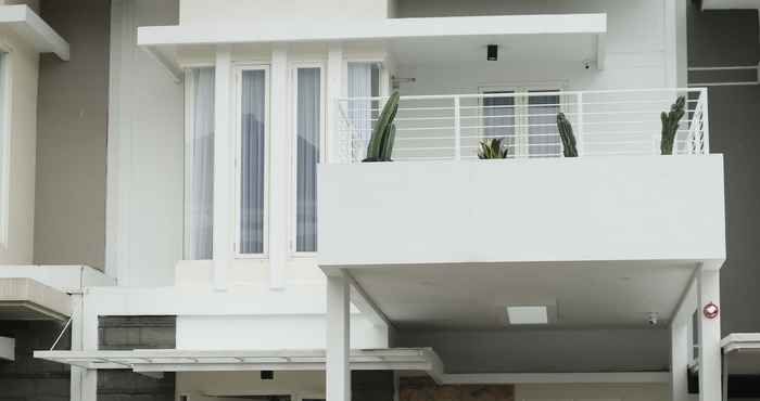 Bangunan F4N Villa 3BR Mediterranean Villa (Only for Family)