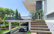 Exterior 6 RedDoorz @ Green Homestay Syariah Baubau