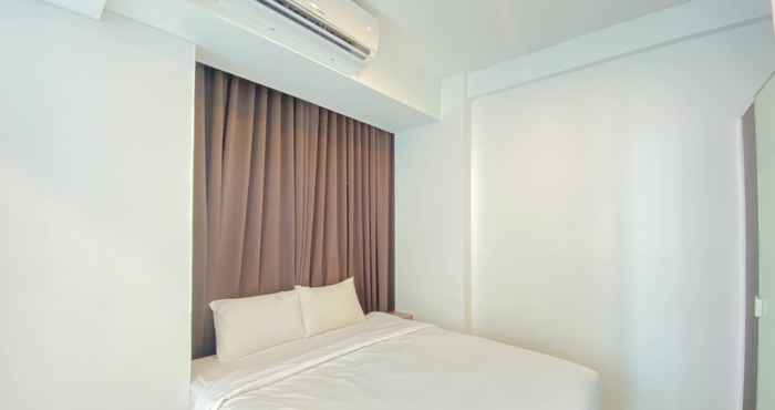 Kamar Tidur Homey and Brand New Studio Apartment at Capitol Park Residence By Travelio