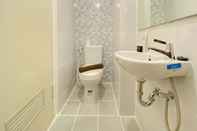 In-room Bathroom Best Deal and Comfy Studio Apartment Tokyo Riverside PIK 2 By Travelio