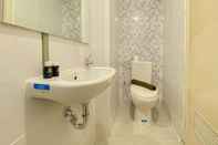 In-room Bathroom New Furnished Studio Room at Tokyo Riverside PIK 2 Apartment By Travelio