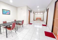 Accommodation Services 6 Cozynest Tenggilis 