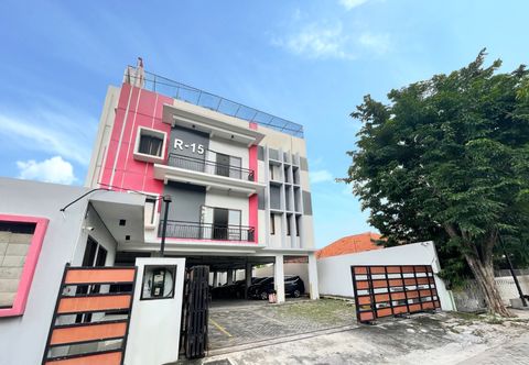 Exterior Cozynest Tenggilis 