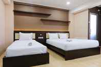 Bedroom Spacious Studio at Apartemen Emerald Towers By Travelio