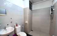 Toilet Kamar 7 Akademik Suite Homestay @ Austin Height Johor